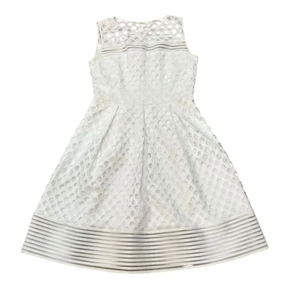 Sandra Darren Whitee Fit & Flare Crochet Dress 6 - Picture 1 of 4